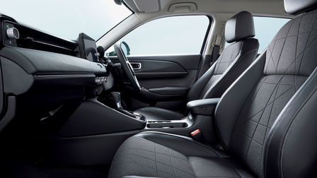 Bočný záber interiéru modelu Honda HR-V
