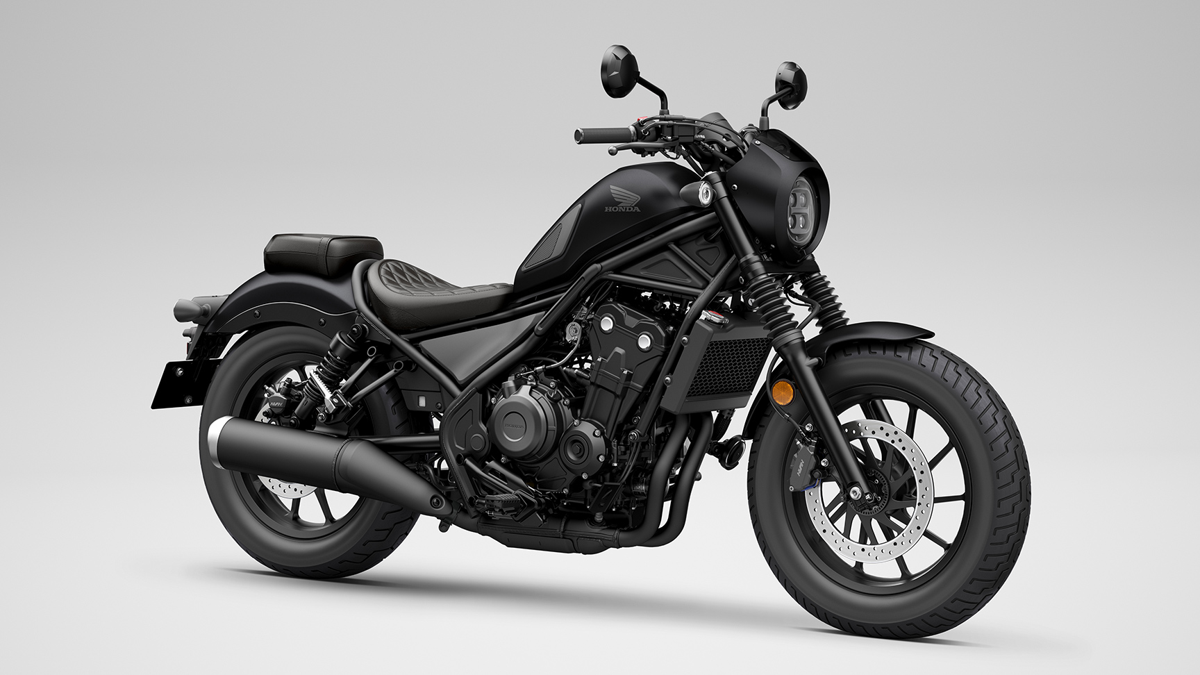 Honda CMX500 Rebel so sadou príslušenstva Style Pack.