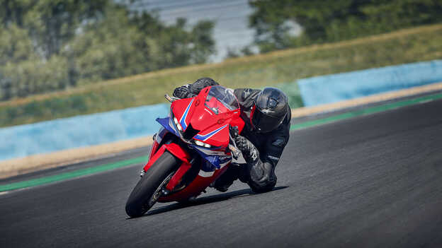 Dynamický záber CBR600RR na trati