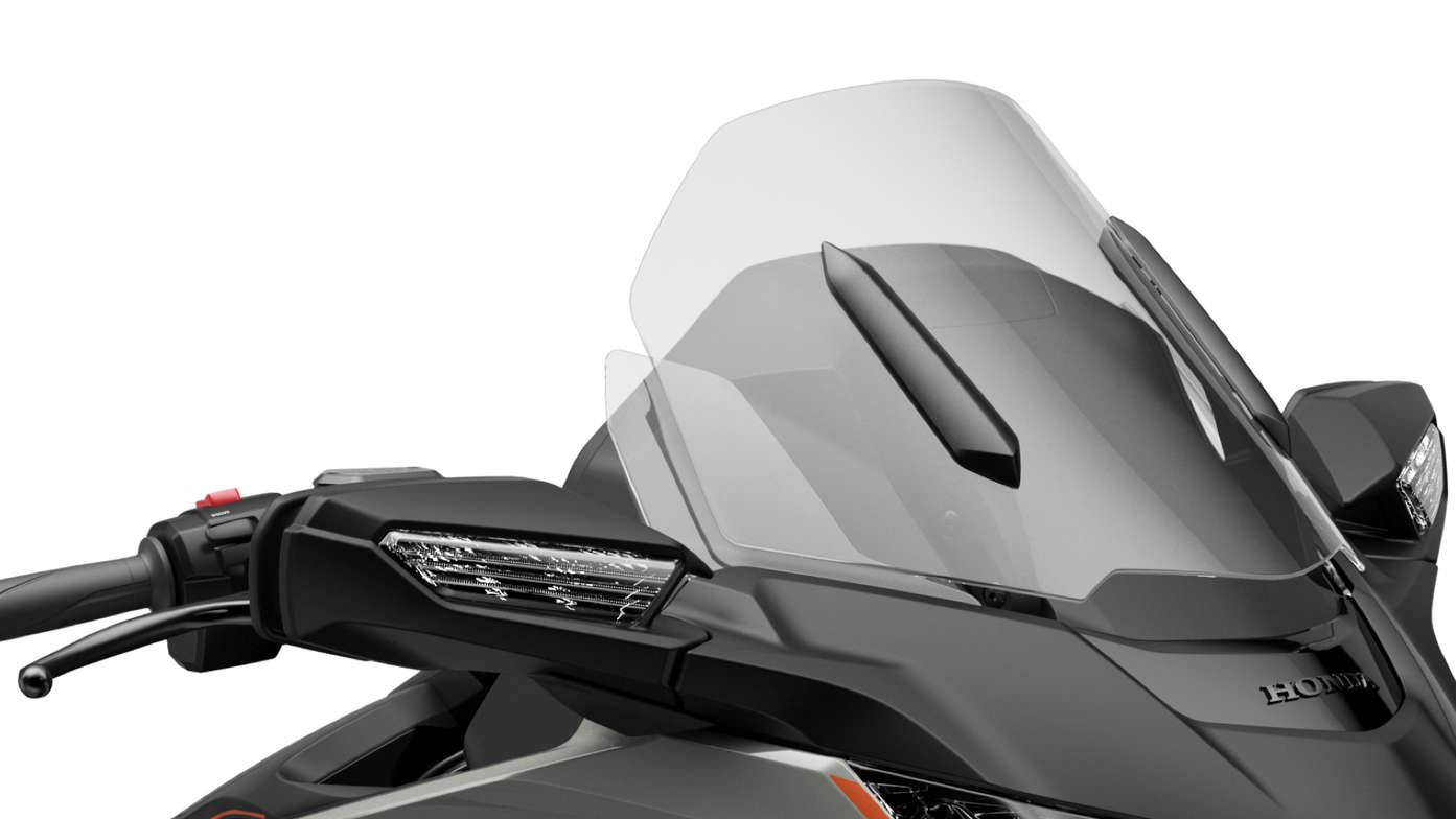 Honda GL1800 Gold Wing, nastaviteľný, elektricky ovládaný čelný štít
