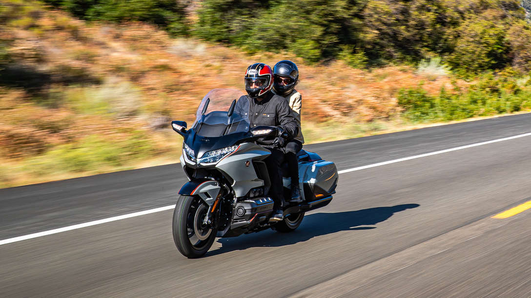 Honda GL1800 Gold Wing, Osloboďte sa